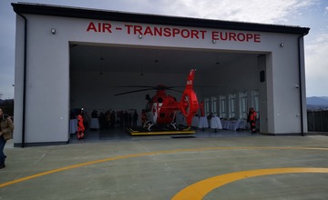FOTO: Leteckí záchránari v Trenčíne patria medzi najvyťaženejších. Od dnes sú aj najmodernejší