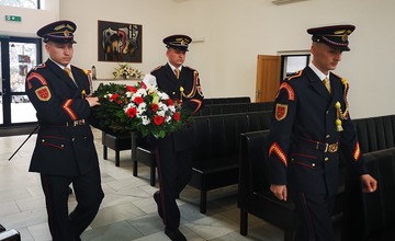 FOTO: V Prievidzi sa rozlúčili s najstarším československým baníkom. Prišla aj čestná stráž 