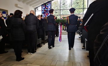 FOTO: V Prievidzi sa rozlúčili s najstarším československým baníkom. Prišla aj čestná stráž 