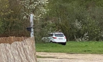 FOTO: Mladá žena opísala hrôzostrašný zážitok z prechádzky neďaleko Trenčína. Jej mama sa tomu bezmocne prizerala