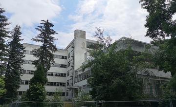 FOTO: Machnáč v Trenčianskych Tepliciach zostáva v rukách jeho majiteľov. Vyvlastnenie dostalo stopku 