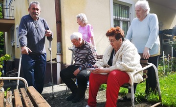 FOTO: Seniori z Trenčianskych Teplíc môžu po výzve z mestského úradu skončiť na ulici 