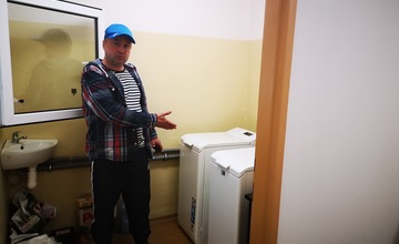 FOTO: Seniori z Trenčianskych Teplíc môžu po výzve z mestského úradu skončiť na ulici 