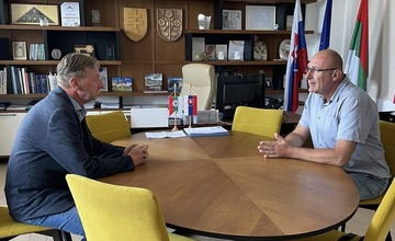 FOTO: Rázny krok primátora Bánoviec nad Bebravou po brutálnom incidente v jednom zo supermarketov v meste