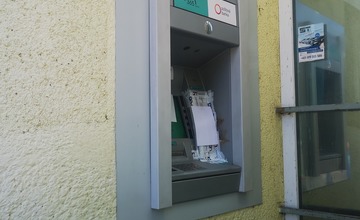 FOTO: V Trenčianskom kraji úradovali opäť bankomatoví zlodeji. Odniesli si takmer 19-tisíc eur