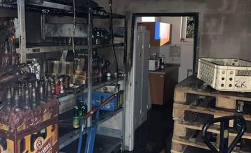 FOTO: Požiar zanechal v obchode s potravinami veľkú spúšť