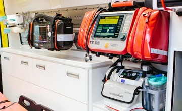 FOTO: Nazrite záchranárom „pod pokrievku“. Takto vyzerá jedna z najšpičkovejších sanitiek na Slovensku 