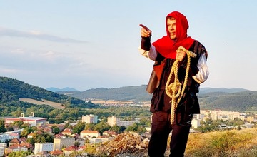FOTO: Víkend na Trenčianskom hrade patril nočným prehliadkam