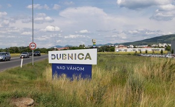 FOTO: Finalisti súťaže o nový vstupný monument v Dubnici nad Váhom