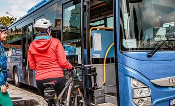 FOTO: Cyklobusy skrátia cestu z Trenčína až do Bánoviec