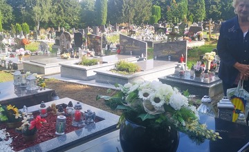 FOTO: Deň Bielych ruží v Handlovej.  Od najväčšieho banského nešťastia v Bani Handlová uplynulo 14 rokov