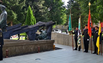 FOTO: Deň Bielych ruží v Handlovej.  Od najväčšieho banského nešťastia v Bani Handlová uplynulo 14 rokov