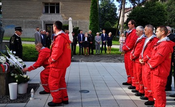 FOTO: Deň Bielych ruží v Handlovej.  Od najväčšieho banského nešťastia v Bani Handlová uplynulo 14 rokov
