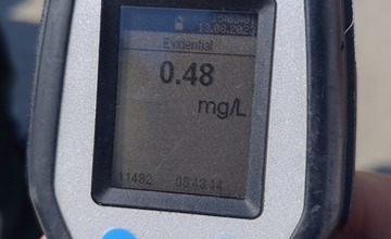 FOTO: Polícia v Trenčíne kontrolovala odchádzajúcich návštevníkov Grapu