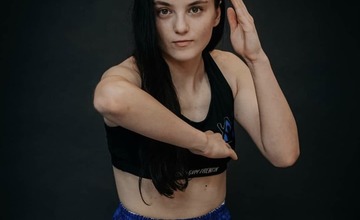 FOTO: Lenka z Trenčína dominuje v thajskom boxe