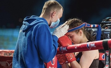 FOTO: Lenka z Trenčína dominuje v thajskom boxe