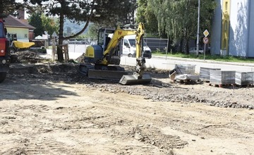 FOTO: Priebeh revitalizácie ihriska na Považskej ulici v Trenčíne
