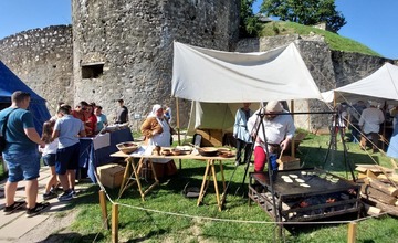FOTO: Takto sa zabávali Trenčania na Matúšovych hradných slávnostiach