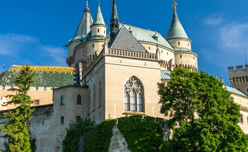 FOTO: Top hradom v Trenčianskom kraji sa stal Bojnický zámok