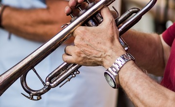 FOTO: Nedeľa na Mierovom námestí v Trenčíne patrila skvelým jazzovým muzikantom