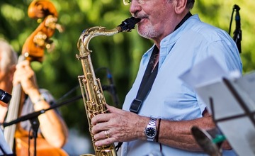 FOTO: Nedeľa na Mierovom námestí v Trenčíne patrila skvelým jazzovým muzikantom