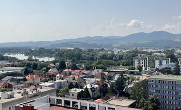 FOTO: V budove Alfa v Trenčíne sa nachádza funkčný paternoster