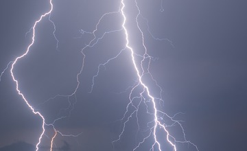 FOTO: Zábery bleskov v noci z 28. na 29. augusta 2023