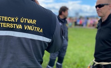 FOTO: Policajti v akcii, 2. septembra pred obchodným domom Laugaricio