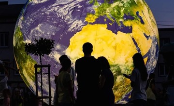 FOTO: Modely planét na námestí v Partizánskom