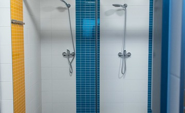 FOTO: Do dvoch škôl Trenčianskeho kraja pribudli moderné športoviská