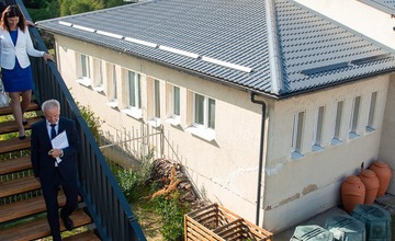 FOTO: Do dvoch škôl Trenčianskeho kraja pribudli moderné športoviská