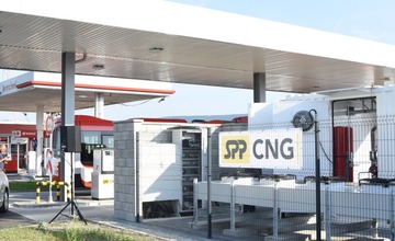 FOTO: Motoristi môžu tankovať plyn už aj v Trenčíne