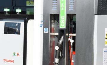 FOTO: Motoristi môžu tankovať plyn už aj v Trenčíne