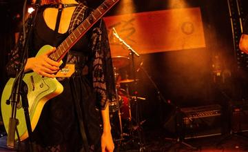 FOTO: Trenčiansky hudobný festival Garáž je v plnom prúde