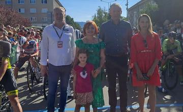FOTO: Štvrtá etapa pretekov Okolo Slovenska odštartovala v Prievidzi