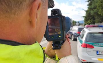 FOTO: Trenčianski policajti uverejnili správu o svojej akcii. Takto na to zareagovali ľudia