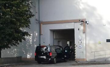 FOTO: Tragédia za múrmi väznice. Na cele vyhasol život 28-ročného muža 