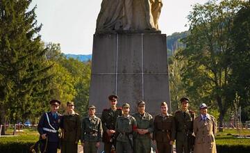 FOTO: Unikátna prehliadka veteránov v Partizánskom