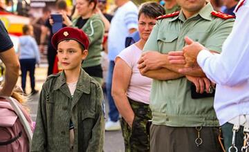 FOTO: Unikátna prehliadka veteránov v Partizánskom