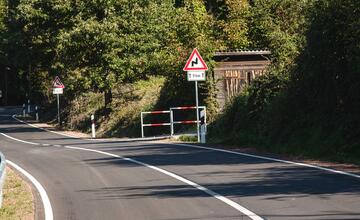 FOTO: Modernizácia cesty z Veľkých Uheriec do Skýcova