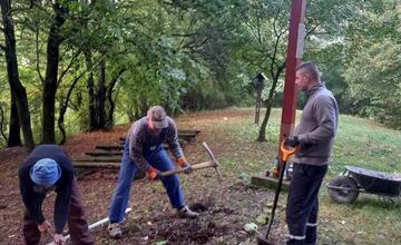 FOTO: Obec, ktorá sa pýši najväčším slovenským znakom, pripravuje ďalšiu atrakciu