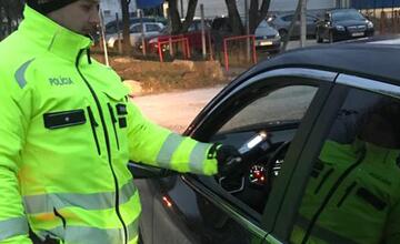 FOTO: Polícia v Trenčianskom kraji s kontrolami na zisťovanie alkoholu ani v tomto roku nepoľaví