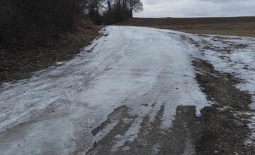 FOTO: Upozornenie pre vodičov: Do tejto ulice nevchádzajte, nie je to bezpečné