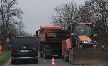 FOTO: Minuloročné rekonštrukcie ciest v Trenčianskom kraji