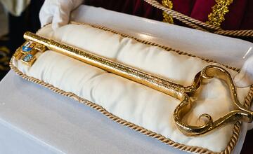 FOTO: Historický odkaz regiónu vo vestibule župného úradu