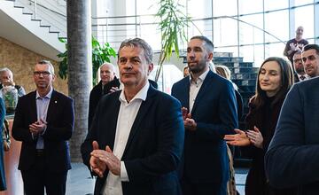 FOTO: Historický odkaz regiónu vo vestibule župného úradu