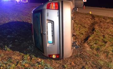 FOTO: Vodič si v pohode šoféroval, keď zrazu sa mu do cesty postavil svah! Príčina bola policajtom hneď jasná