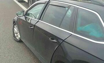 FOTO: Dopravná nehoda na diaľnici D1 pri Trenčíne 15. februára