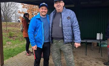 FOTO: Ruky, nohy im dolámať. Hnus, čo nechali nespratníci na ceste k priehrade!