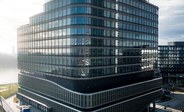 FOTO: Poznáme nominácie na stavbu roka. V Trenčíne boduje táto budova